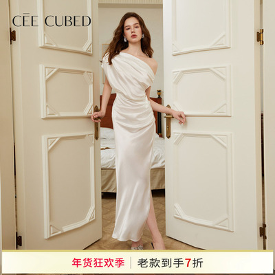 CEECUBED米白醋酸斜肩连衣裙