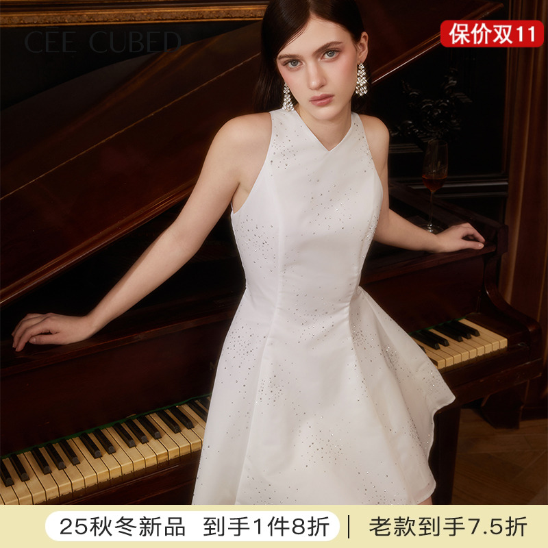 CEECUBED烫钻阔型A摆背心连衣裙