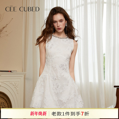 CEECUBED剪花烫银无袖连衣裙