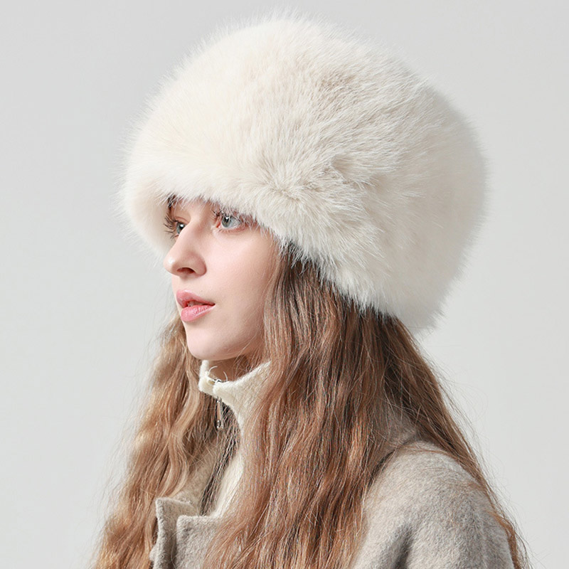 东北哈尔滨雪乡防寒帽子女