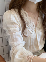 French Rouje Rosella gentle and chic ⭐ French lace patchwork cutout V-neck shirt feminine top thumbnail 3