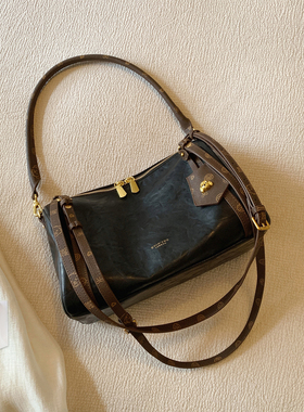 南风Chio2nd 面包小狗暗夜骑士枕头包包女日常通勤百搭单肩斜挎包