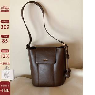 复古质感单肩斜挎包 2025新款 南风Chio2nd 暖栗冬林托特包包女式