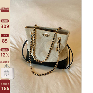 2026新款 撞色设计链条单肩包 摩卡派对水桶包包女式 南风Chio2nd