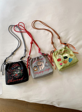 南风Chio2nd 森友会水桶包包女式2026新款插画师超火单肩斜挎小包