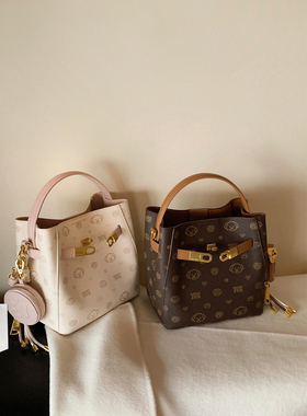 南风Chio2nd 面包小狗明媚丝语水桶包包女士复古手提包单肩斜挎包