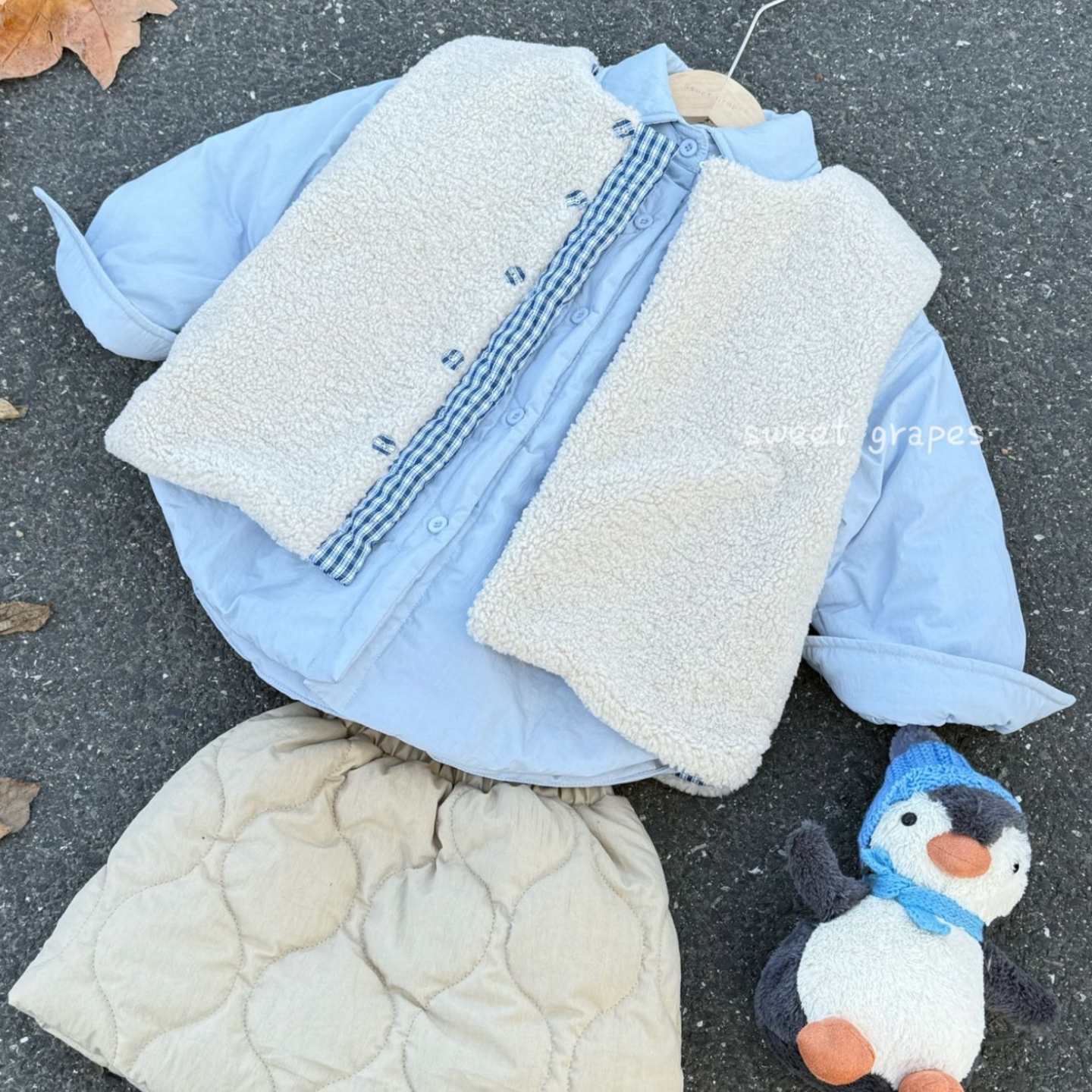 女童韩系冬季保暖三件套小女孩夹棉衬衫棉服+毛绒绒马甲+棉短裙