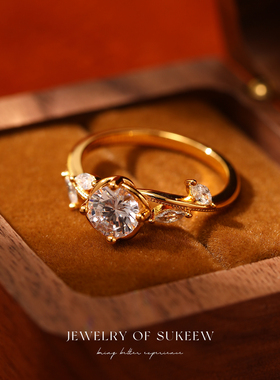 优雅花枝温柔超闪戒指