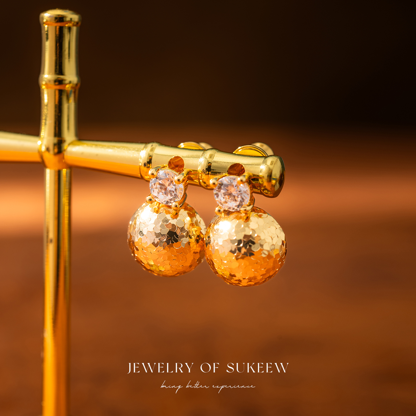 时尚爆闪鱼鳞纹珠耳环