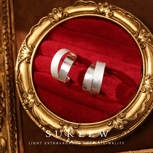 SUKEEW酥可超闪拉丝圈圈耳环