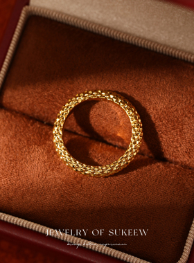 SUKEEW/酥可 「静语金环」简约菱纹冷淡风戒指女高级轻奢气质指环