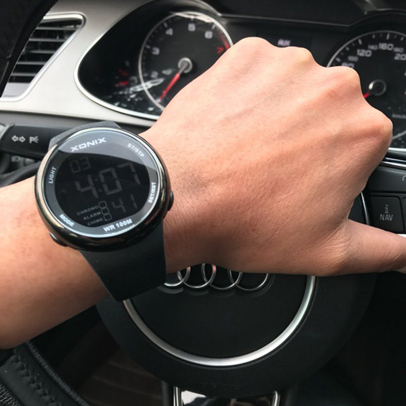 XONIX多功能手表潮流夜光学生特种兵游泳简约防水ins运动电子表男