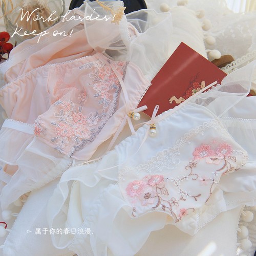 日本樱花刺绣美腰花边甜美女内裤