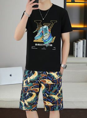 夏装男士时尚套装潮流短袖t恤青年帅气个性体恤搭配五分短裤一套