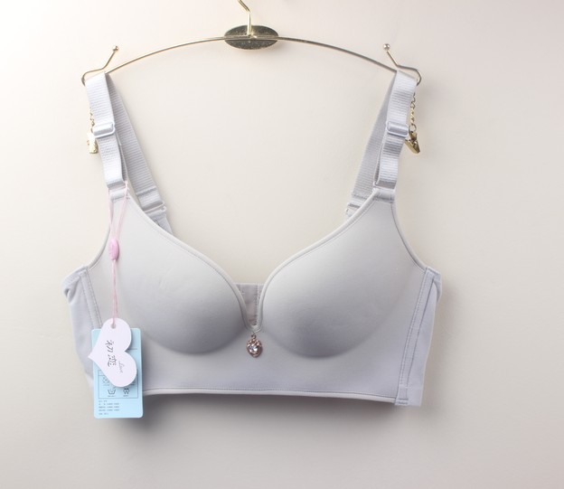 上薄下厚磨毛无痕光面文胸