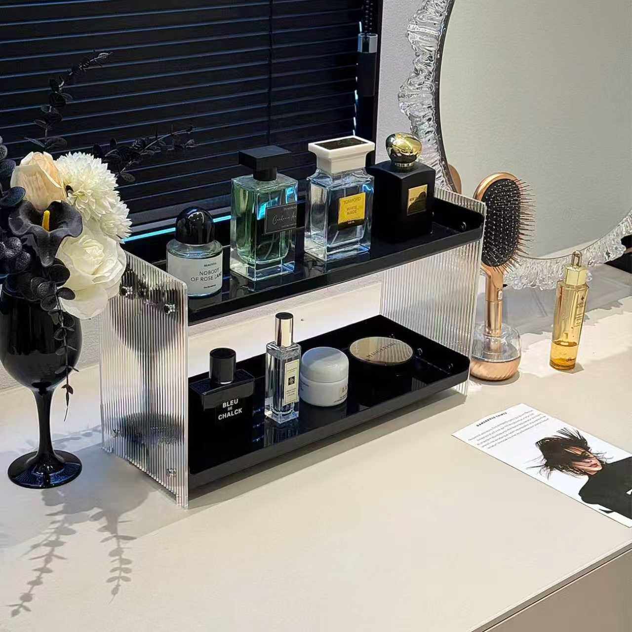 轻奢简约风杯子香水置物架玄关桌面护肤品香水香薰水杯多层置物架