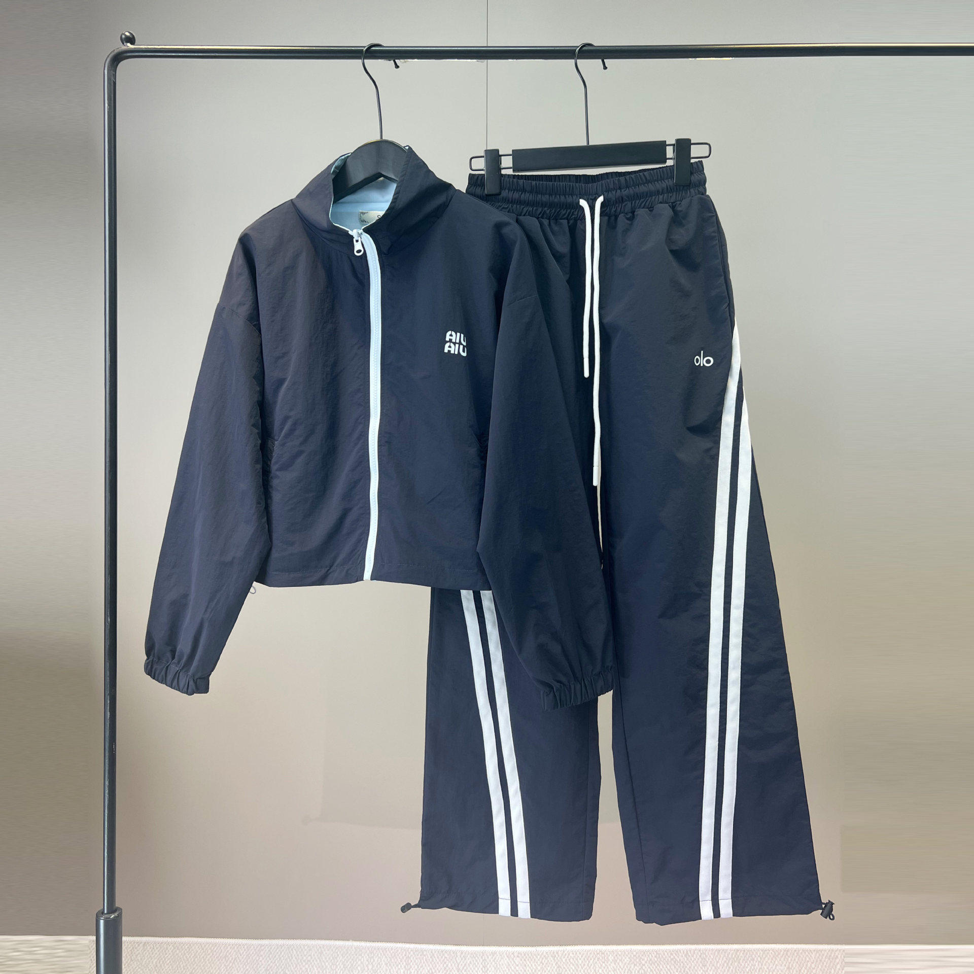 运动套装女新款韩系早秋穿搭一整套宽松拉链卫衣休闲两件套裤