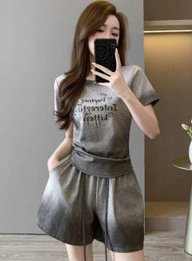 南油小个子灰色渐变休闲运动套装女夏季短袖短裤两件套减龄显瘦