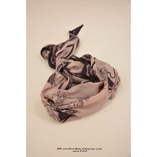 意大利羊毛女士菱形长款围巾