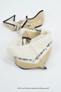 国内线级女装 丝巾围巾 原创／纯新羊毛本色手工印花／女士菱形长款