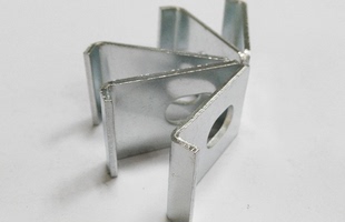 平板太阳能集热器有孔压块 卡扣 太阳能集热器与支架之间固定