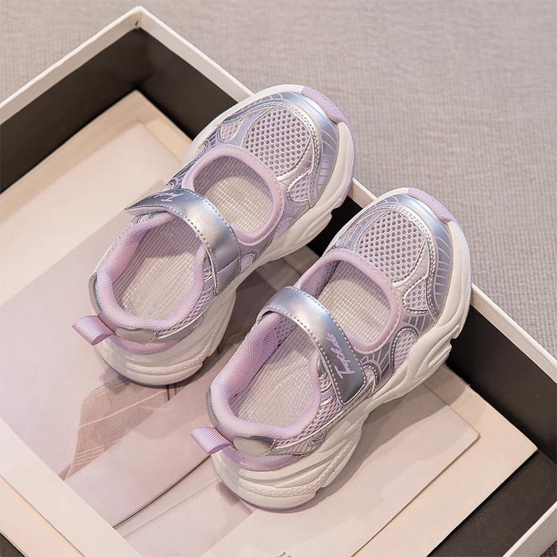 女童包头凉鞋夏款2026新款公主风儿童鞋子运动鞋轻便女孩沙滩鞋潮