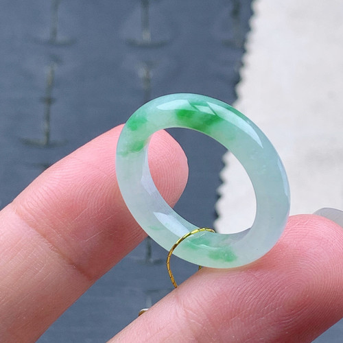 缅甸天然A货12号 内径16.5mm翡翠飘绿玉戒指环男女款素圈 T365