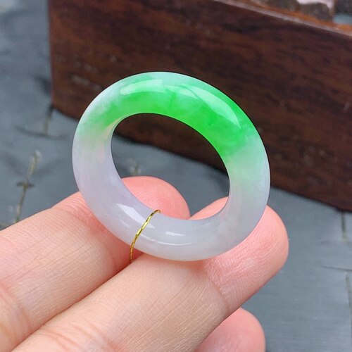 18-19号缅甸天然A货翡翠 T948 内径18.5/7.2/5mm 飘阳绿戒指圆戒
