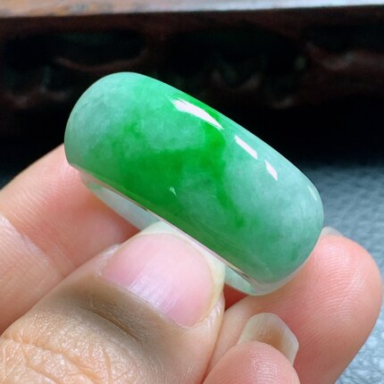 23号缅甸天然A货翡翠 T1128 内径20.5mm 飘正阳绿马鞍戒指扳指
