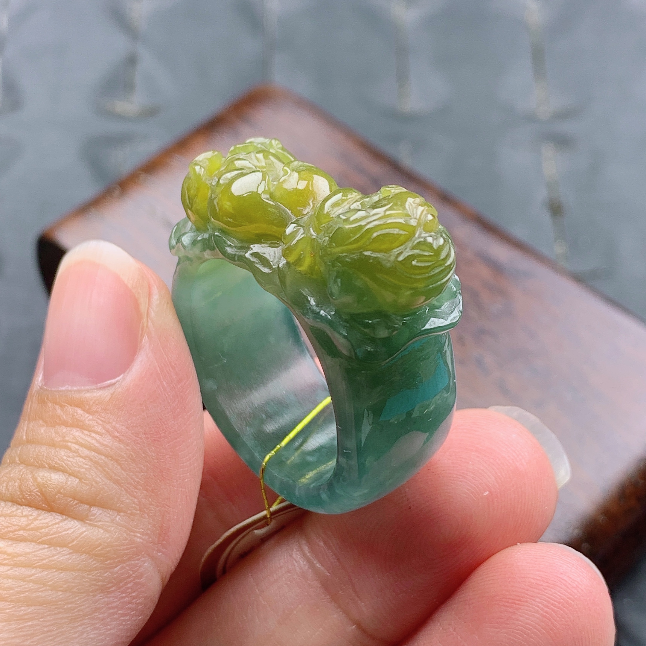 25号天然A货翡翠 T1019 内径21.3mm冰蓝黄翡招财三脚金蟾戒指扳指