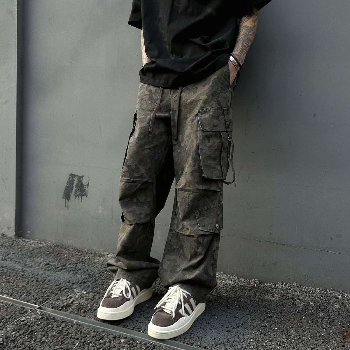 松紧腰抽绳迷彩工装裤男女潮