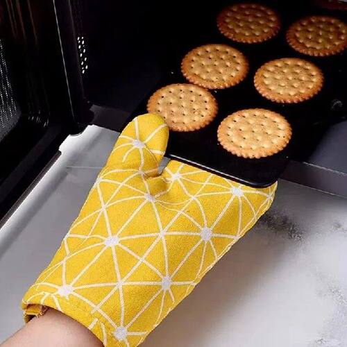 1 Pack Of Cotton And Linen Baking Gloves Microwave Oven