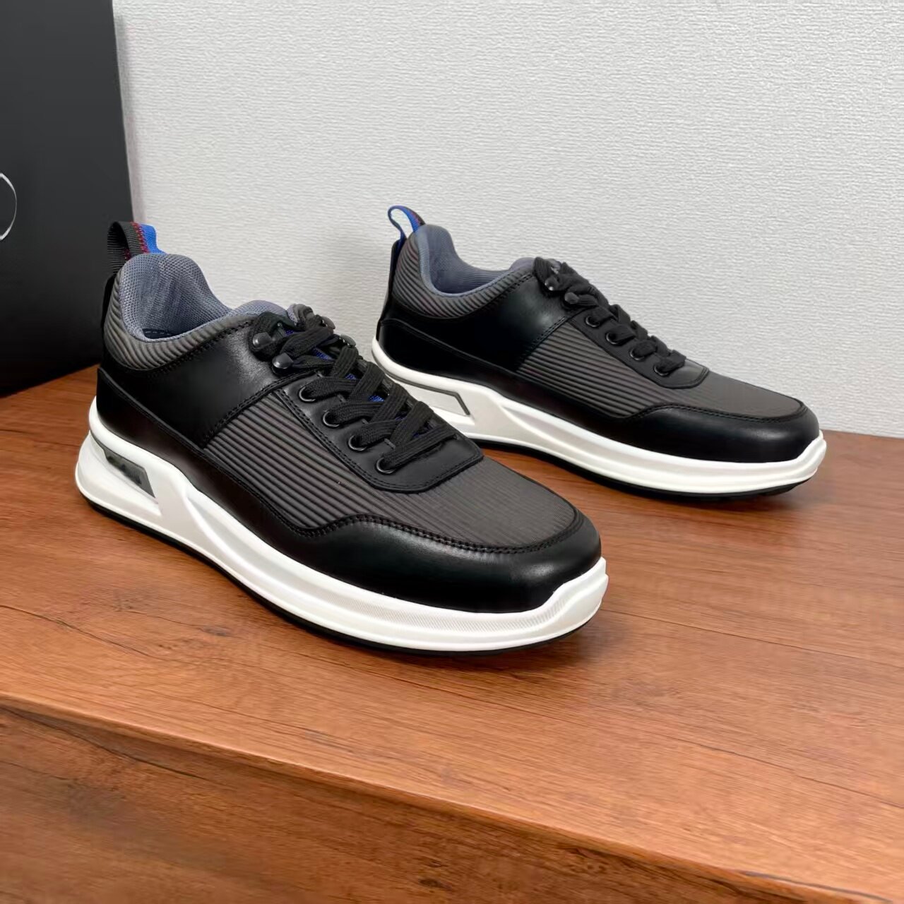 新款真皮男鞋运动风厚底透气舒适百搭时尚休闲鞋黑色系带潮鞋圆头