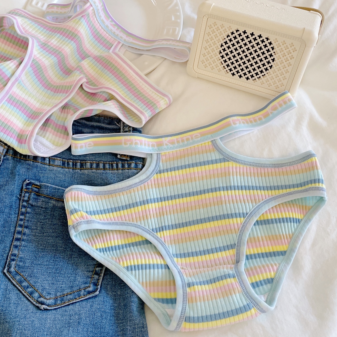 多巴胺彩虹条纹纯棉内裤女