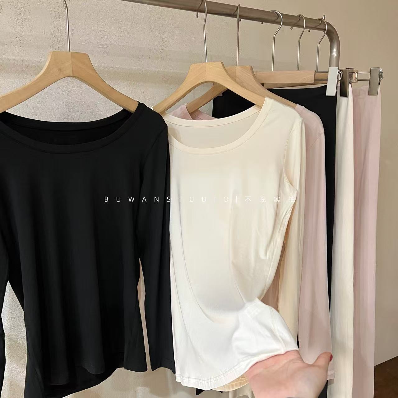 告别臃肿！秋冬高弹轻盈香蒲绒10A抗菌薄款圆领保暖女士内衣套装