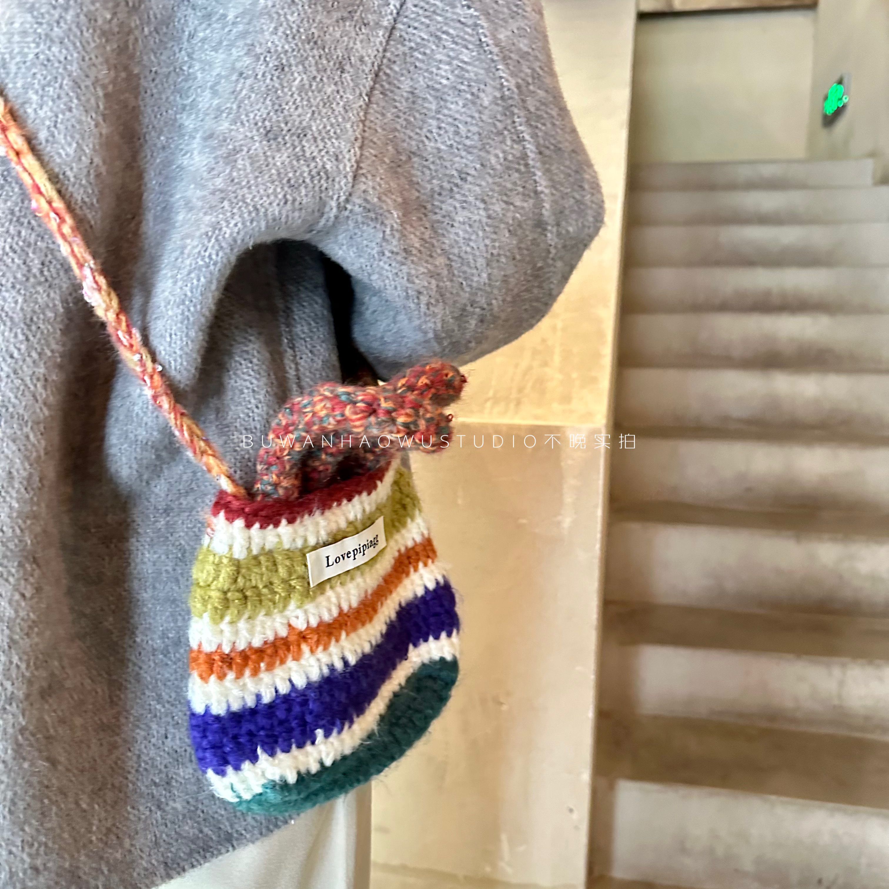 手拎斜挎彩色小包日系编织包包