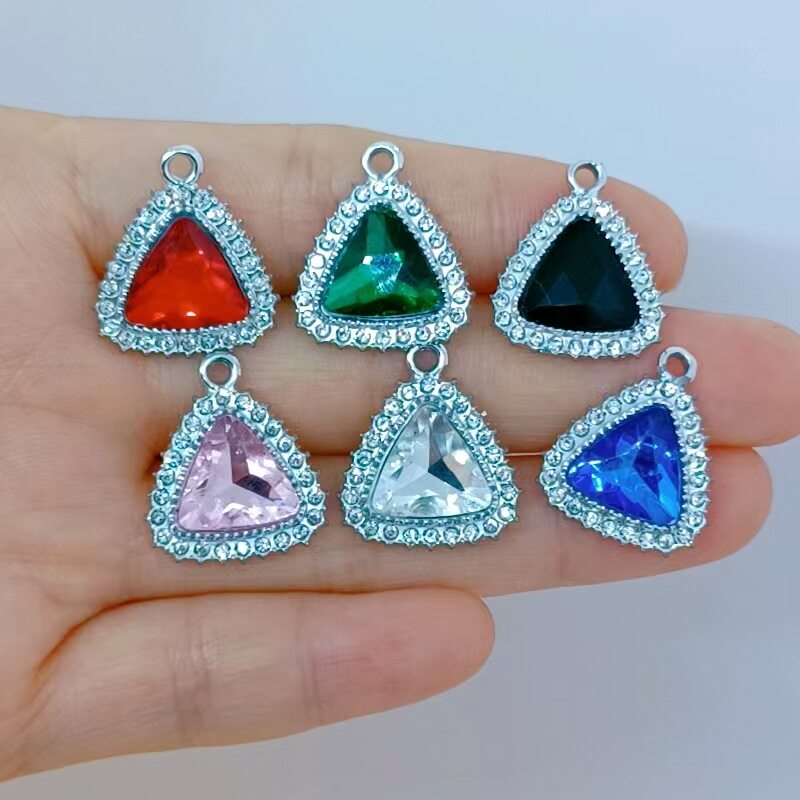新款多色复古电镀合金三角花盘点水钻吊坠 DIY装饰项链耳环挂件