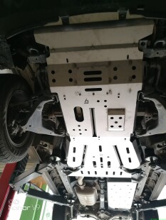 哈弗H9改装专用发动机护板15到2022款无损安装雷公牌不锈钢h9底裤