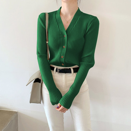 V领打底修身内搭气质绿色毛衣潮