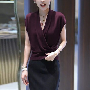 高级感性感V领背心针织衫女春秋2026新款软糯时尚百搭气质打底衫