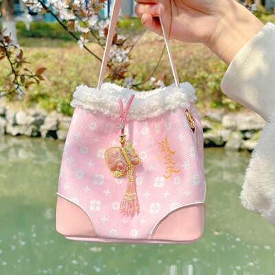 梅烦恼·粉Q袋春日上新 樱花粉有钱花毛绒包 手提斜挎包包 1173