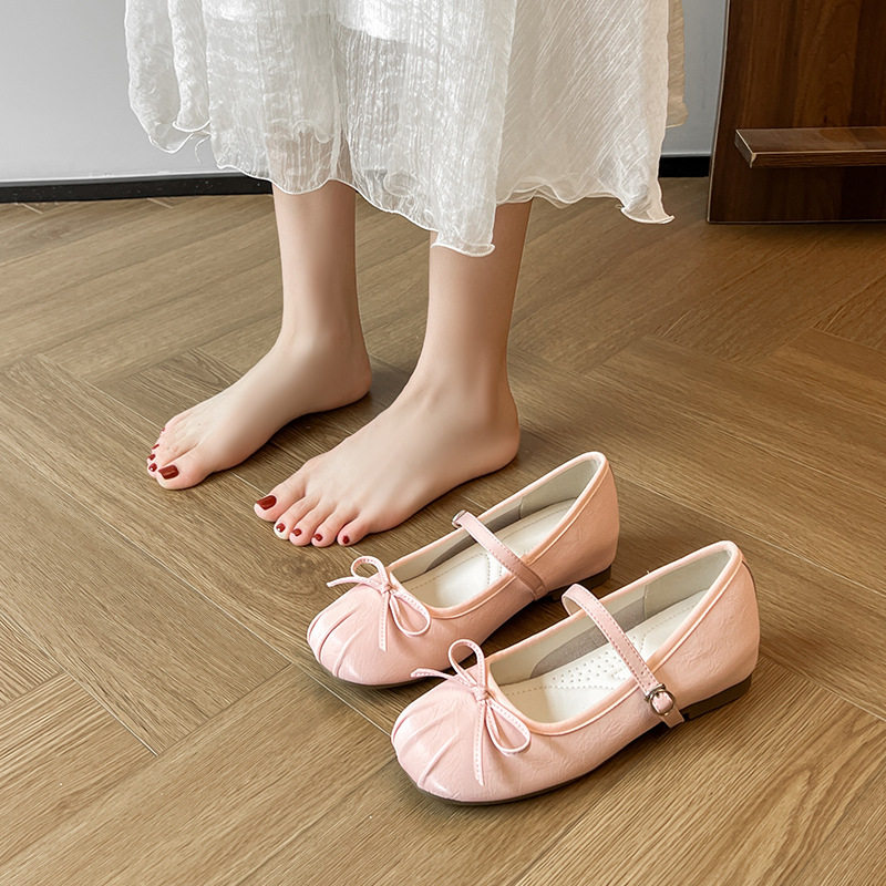 蝴蝶结平底玛丽珍单鞋女圆头时尚内增高豆豆鞋2026年新款奶奶鞋