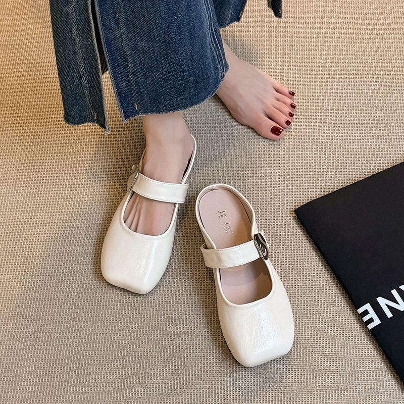 包头半拖鞋女2026新款夏外穿透气一字扣带舒适软皮平底懒人凉拖鞋