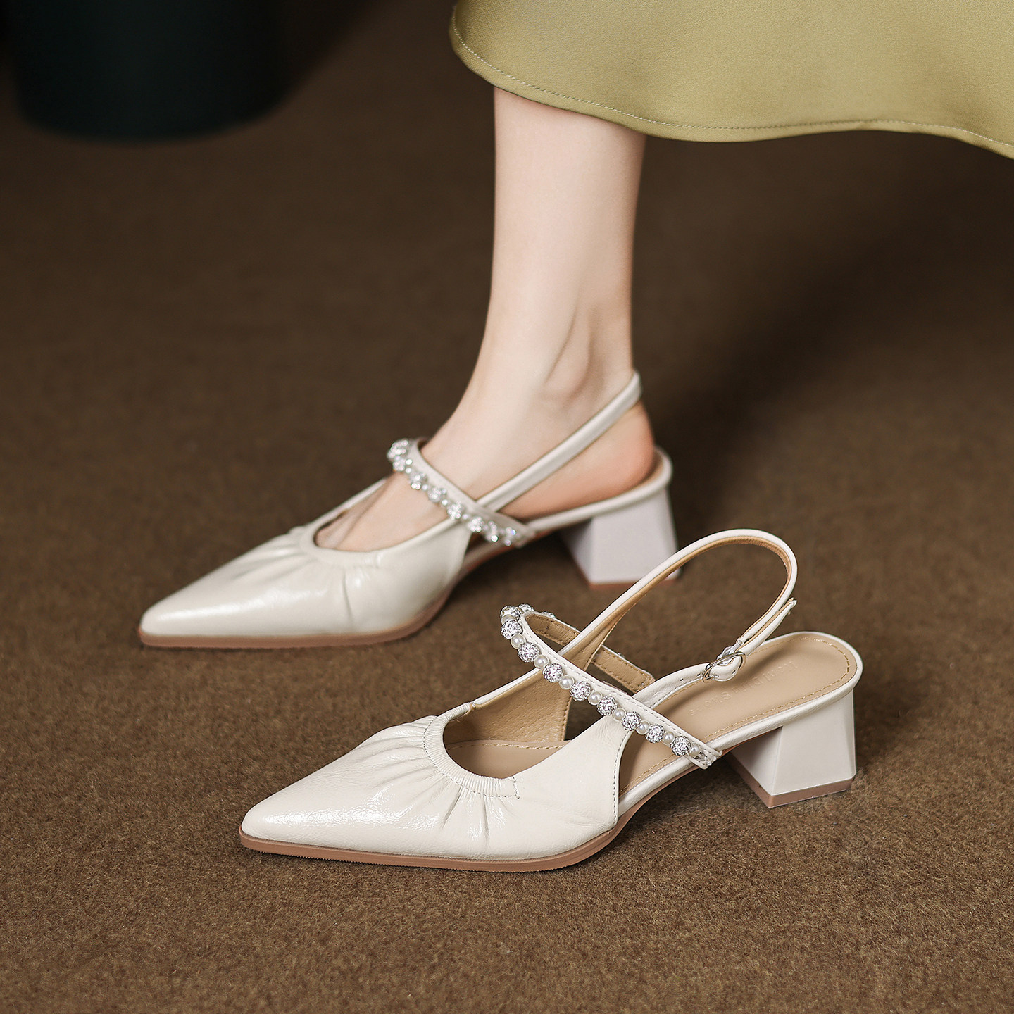 法式高跟鞋女粗跟2026夏季新款后空单鞋复古百搭配裙子包头凉鞋女