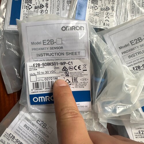 全新 接近开关 E2B-S08KS01-WP-议价
