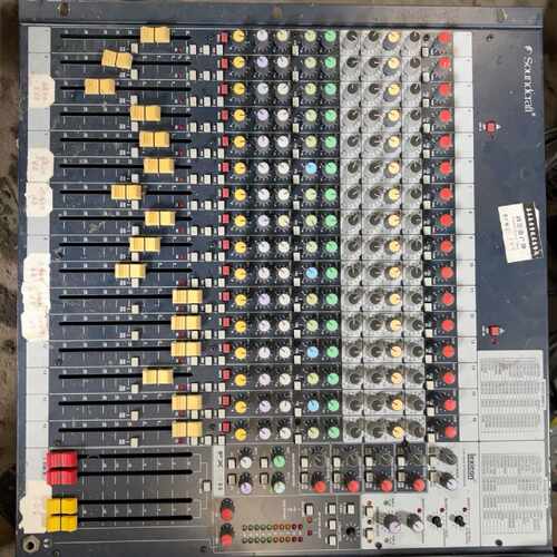 Soundcraft FX16II调音台，16路输入，带L—议价