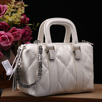 小D家专柜正品女包真皮菱格手提