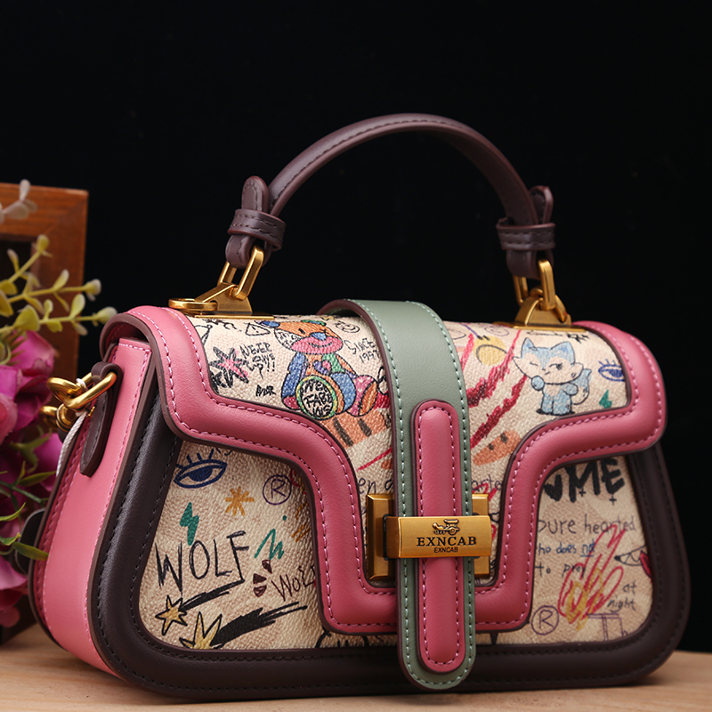 专柜正品真皮女包2025新款时尚卡通手提小方包休闲百搭单肩斜挎包