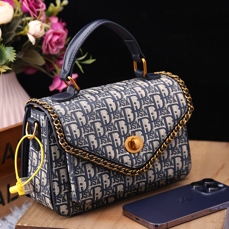 真皮女包2024新款时尚印花手提小方包专柜正品高级百搭单肩斜挎包,箱包皮具/热销女包/男包,小方包,淘宝优惠券,粉丝福利购,淘宝优惠卷