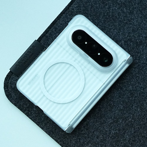 PuraXMax磨砂条纹磁吸手机壳